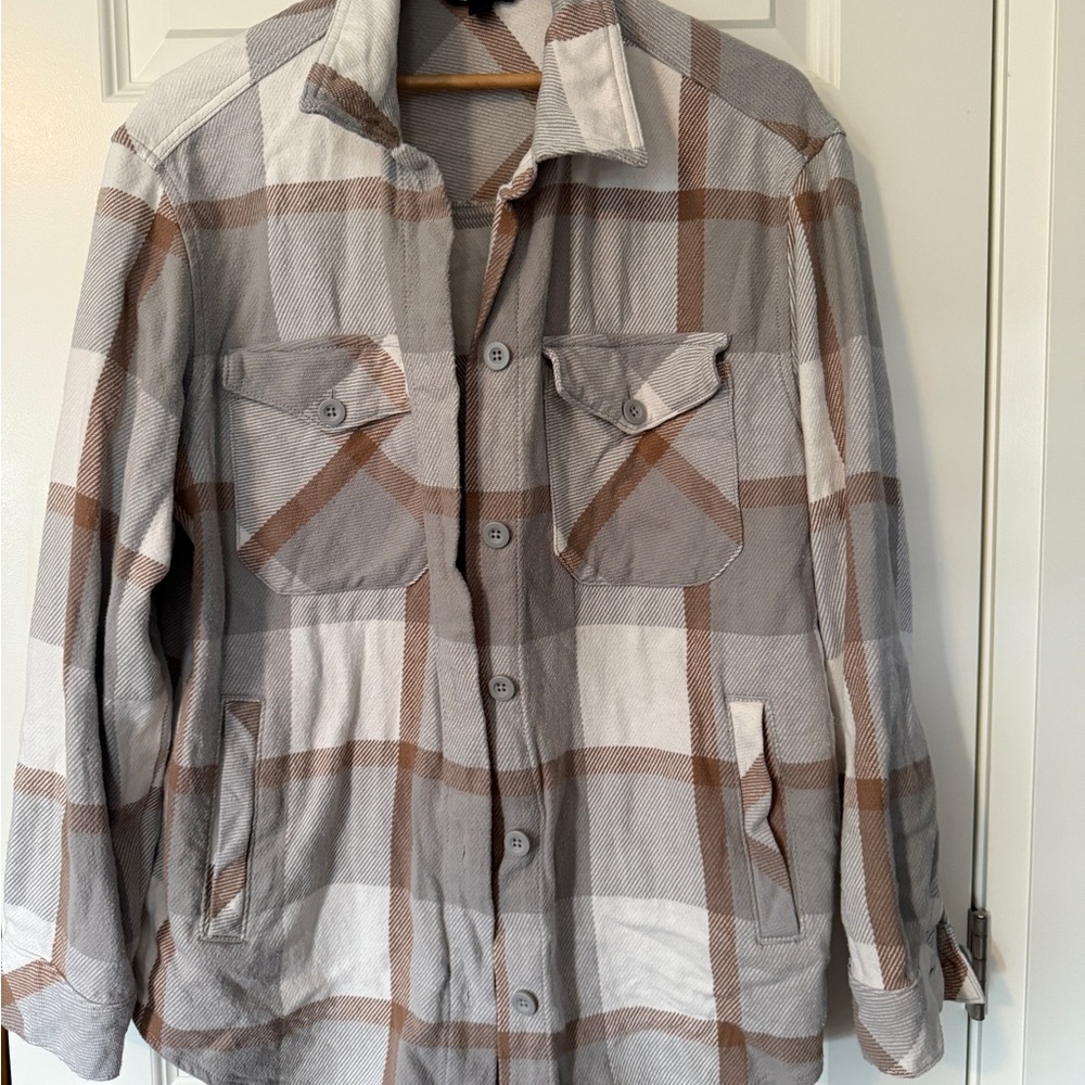 Women’s shacket tan, Gray and Brown Plaid Jacket